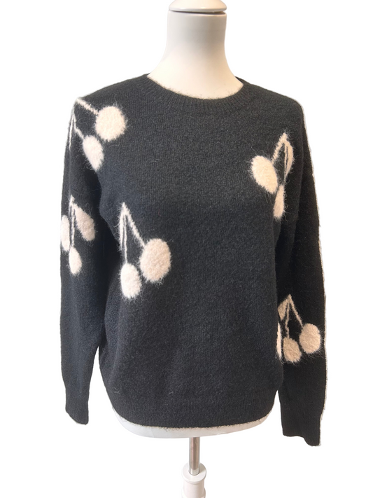 Pull noir motifs cerises